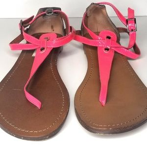STEVE MADDEN HOT PINK AND GREY FLATS